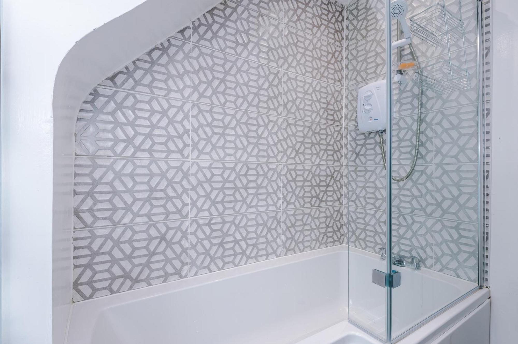 Comfort Place - 3 Bedroom House In Chester - Sleeps 6 Zewnętrze zdjęcie