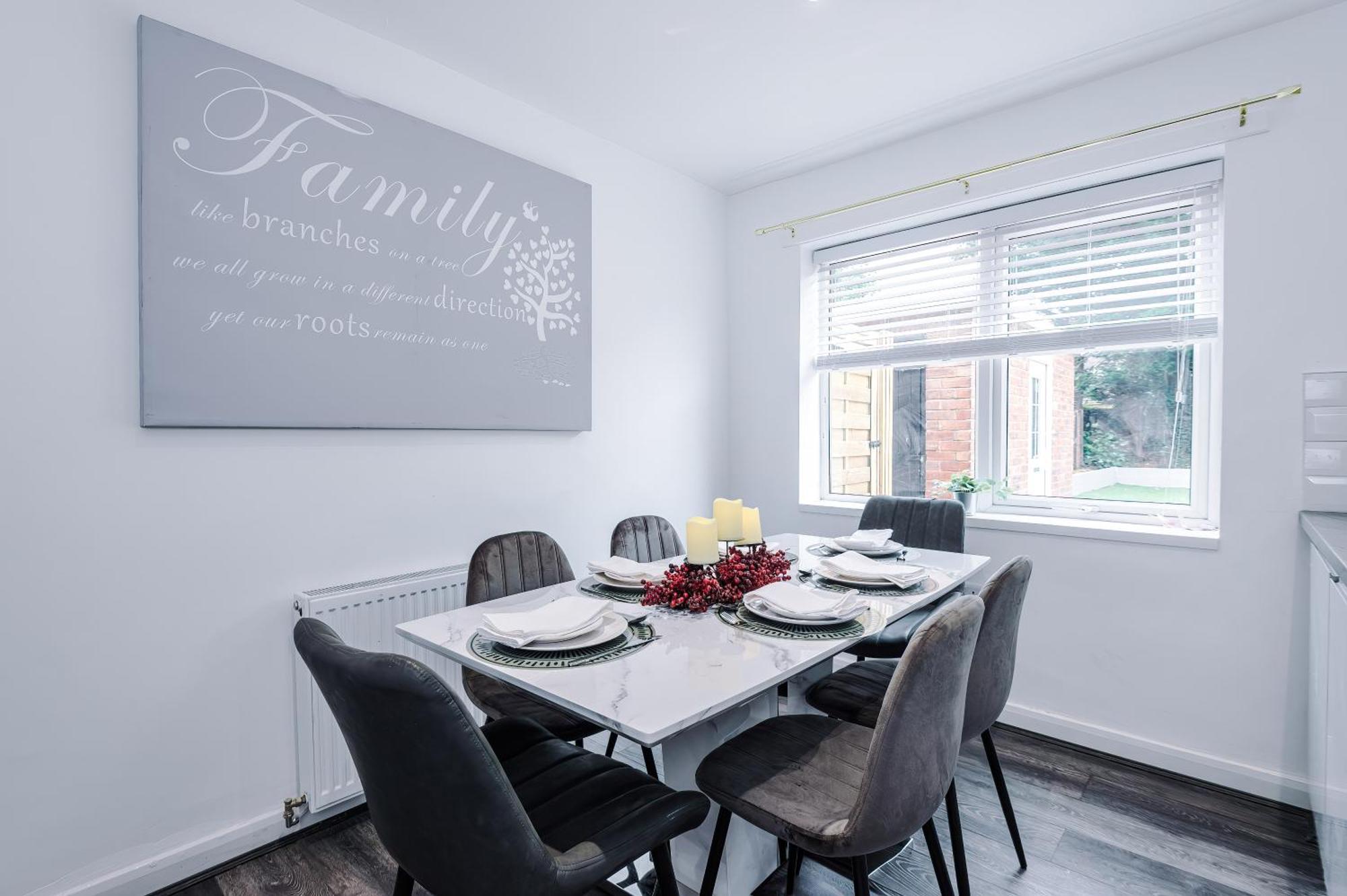 Comfort Place - 3 Bedroom House In Chester - Sleeps 6 Zewnętrze zdjęcie